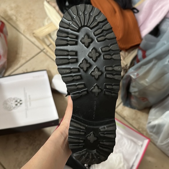 VINCE CAMUTO Mindita Chain Trim Combat Boot - Picture 12 of 13